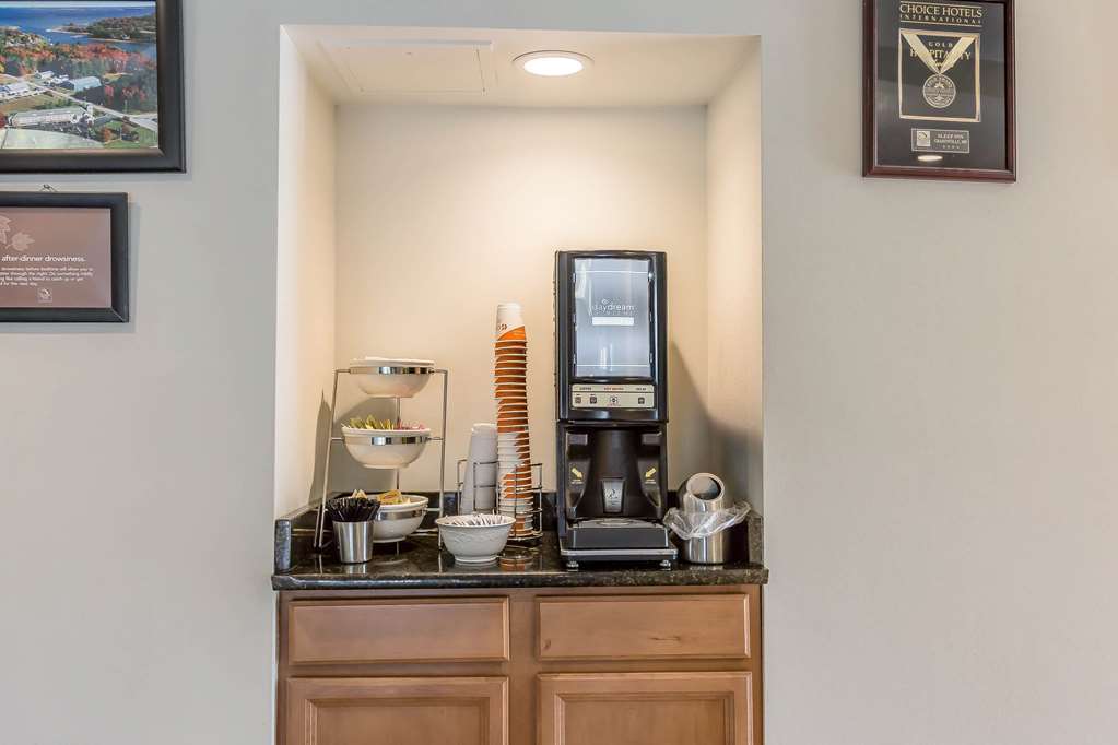 Quality Inn Grasonville Интерьер фото